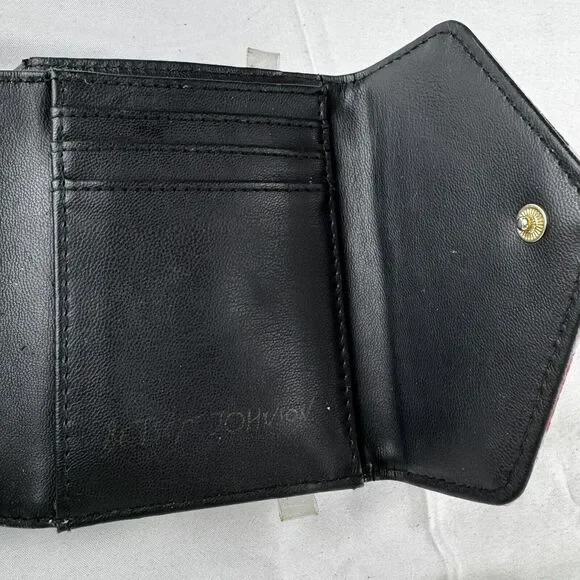 Betsey Johnson Womens Wallet Pink Rose Floral w White & Black Snap Closure Logo - Picture 7 of 7